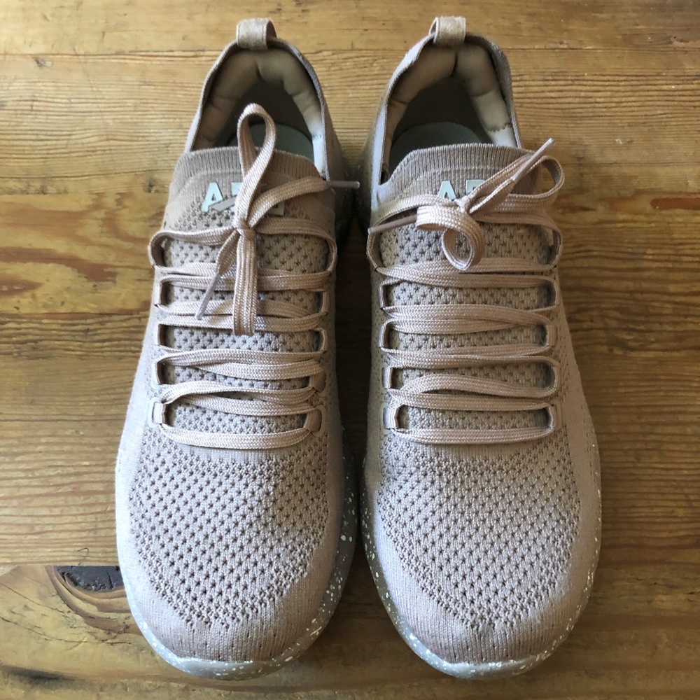 APL Technoloom Breeze Shoes Size 9
